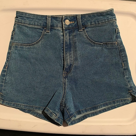 H&M high waist denim shorts - Picture 1 of 7